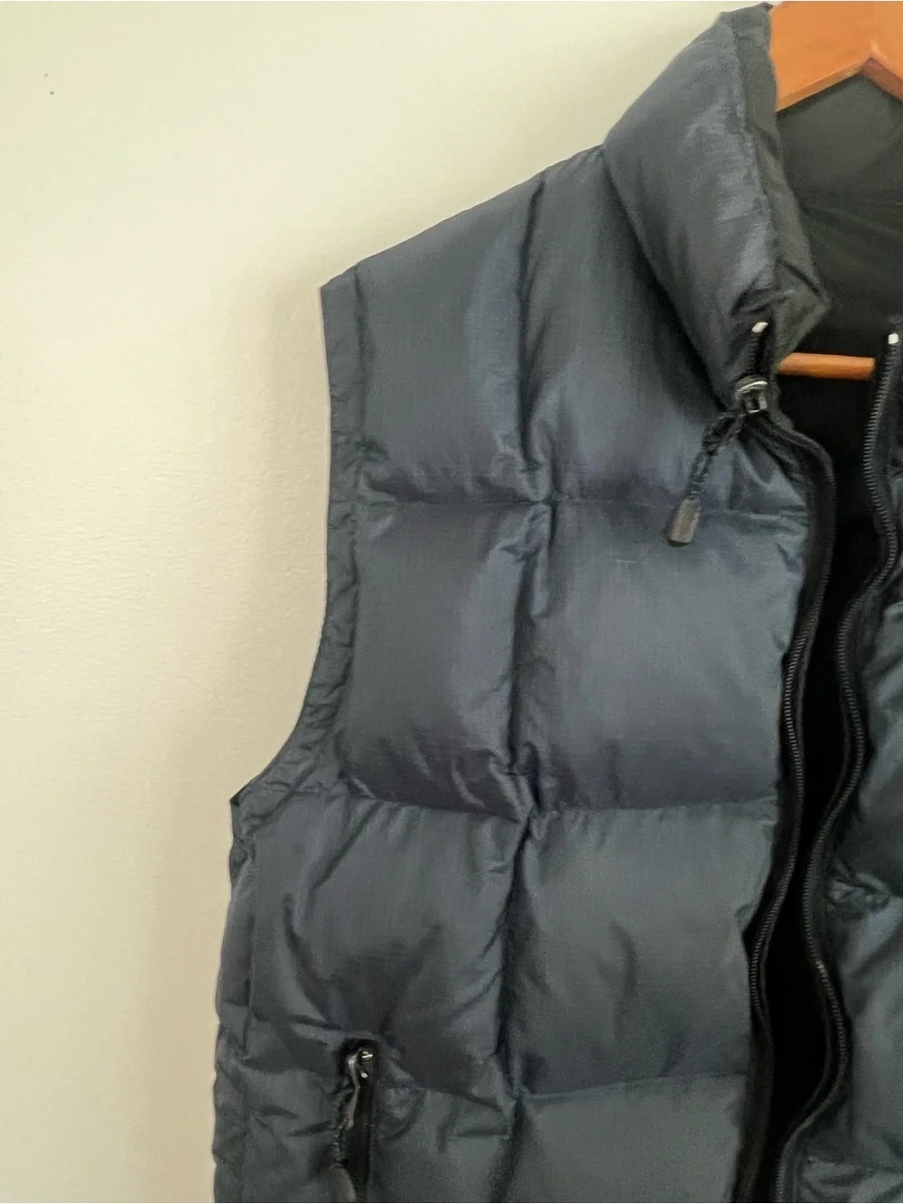 Gap Men’s Blue Puffer Vest